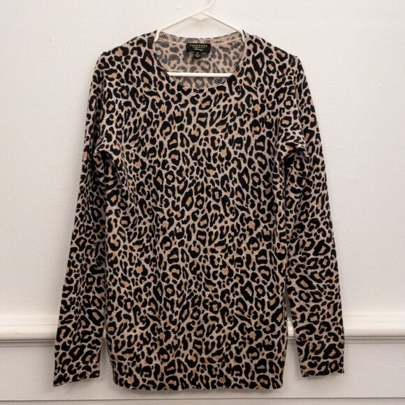 Charter Club 100% Cashmere Leopard Print Sweater Size M Soft Animal Print Top - Picture 1 of 3